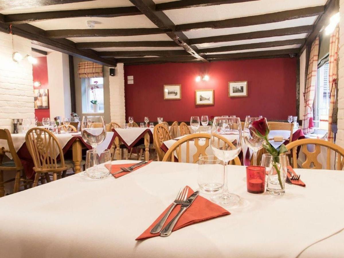 The Rose And Crown Hotell Thorpe-le-Soken Eksteriør bilde